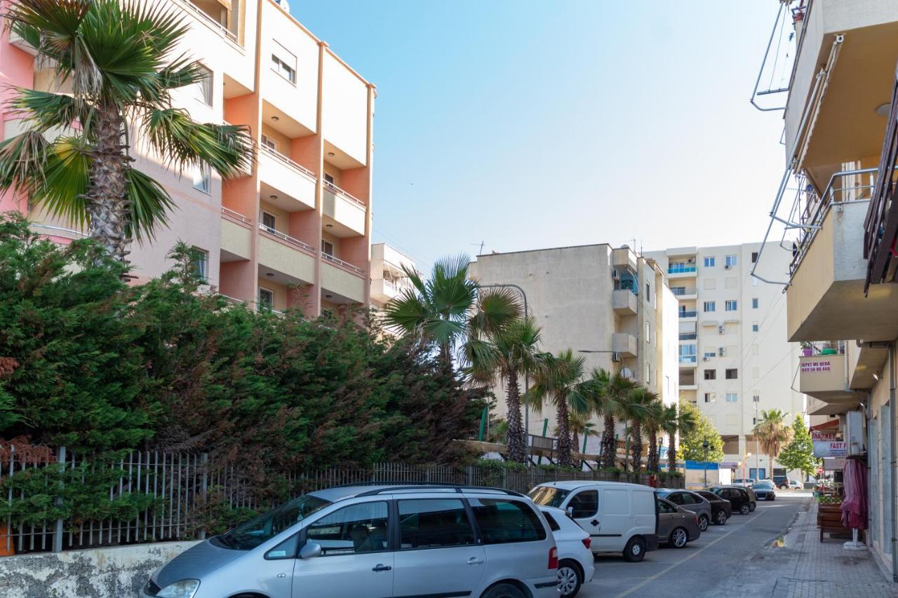 1 Bedroom Apartment With Fast Internet And Sea View Balcony In Durrës Eksteriør billede